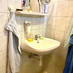 Harcsaztat-lak Homestay *